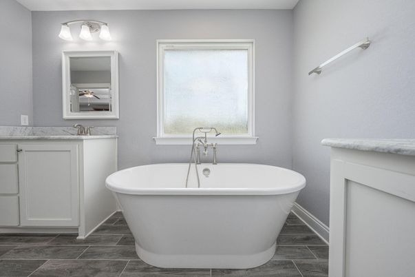 Bathroom, Free Standing Baths, Interior