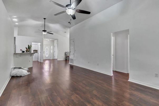 Interior, Recessed Lighting, Wood Texture Flooring