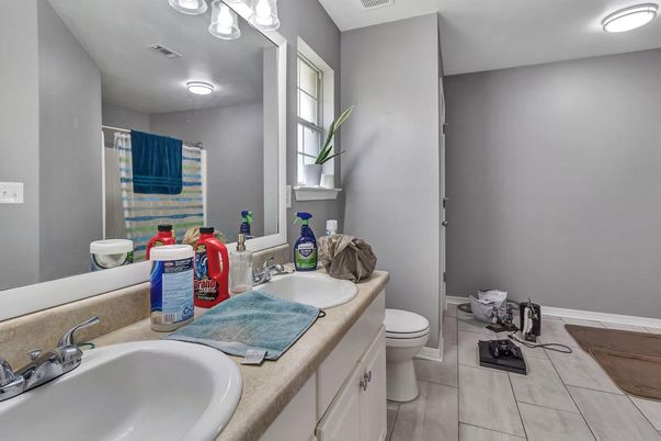 Bathroom, Dual Sink Vanities, Interior