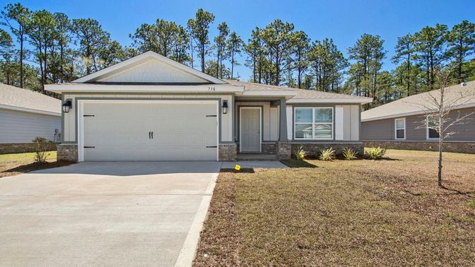 Attached, Exterior, Facade, Ranch