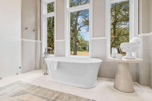 Bathroom, Free Standing Baths, Interior