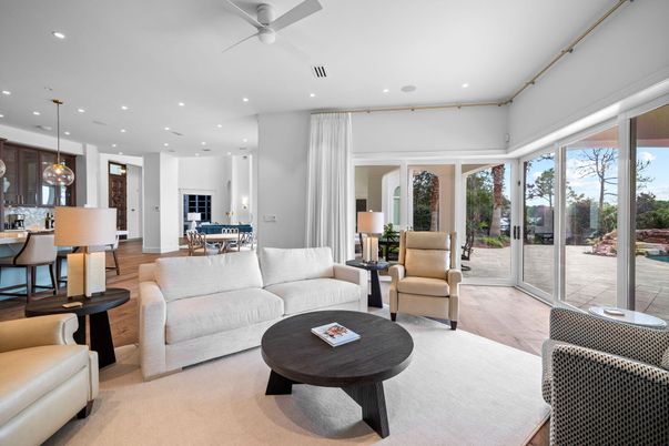 Dining room, Interior, Living room, Pendant Lights, Recessed Lighting