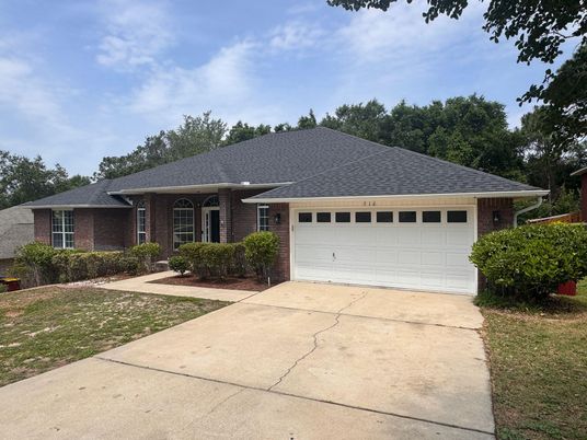 Attached, Exterior, Facade, Brick Facade, Ranch