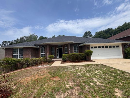 Attached, Exterior, Facade, Brick Facade, Ranch