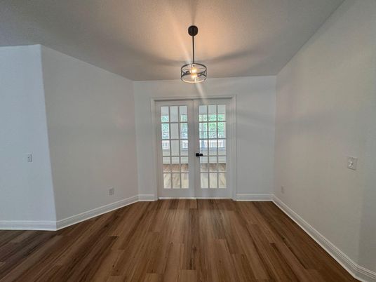 Empty room, Interior, Pendant Lights, Wood Texture Flooring