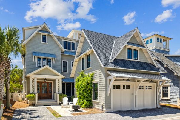 Attached, Exterior, Facade, Farmhouse