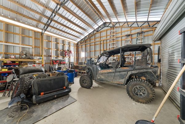 Garage, Interior