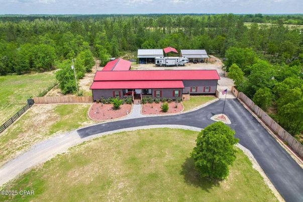 Exterior, Drone
