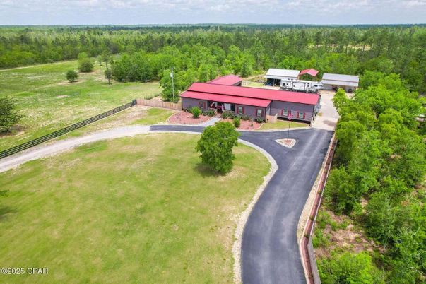 Exterior, Drone