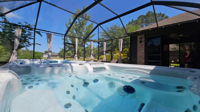 Glass Ceilings, Hot Tub, Interior, Sun Room