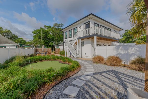 Backyard, Exterior