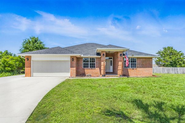 Attached, Exterior, Facade, Brick Facade, Ranch