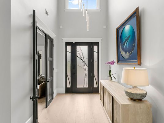 Interior, Pendant Lights, Wood Texture Flooring
