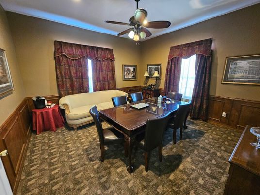 Dining room, Interior, Recessed Lighting