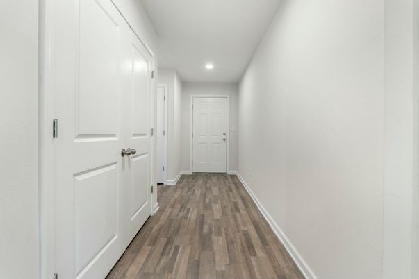 Interior, Recessed Lighting, Wood Texture Flooring