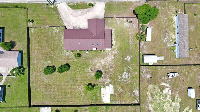 Exterior, Drone