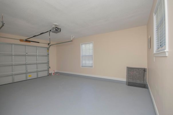 Garage, Interior