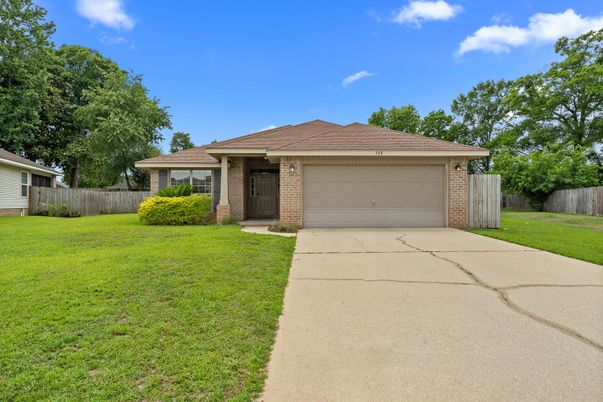 Attached, Exterior, Facade, Brick Facade, Ranch