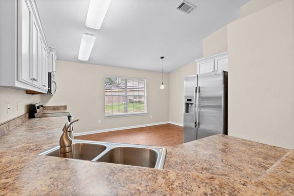Interior, Kitchen, Pendant Lights, Stainless Steel Appliances