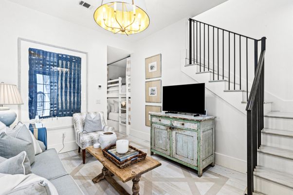 Interior, Living room, Pendant Lights
