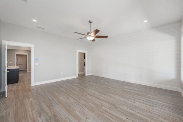 Empty room, Interior, Recessed Lighting, Wood Texture Flooring