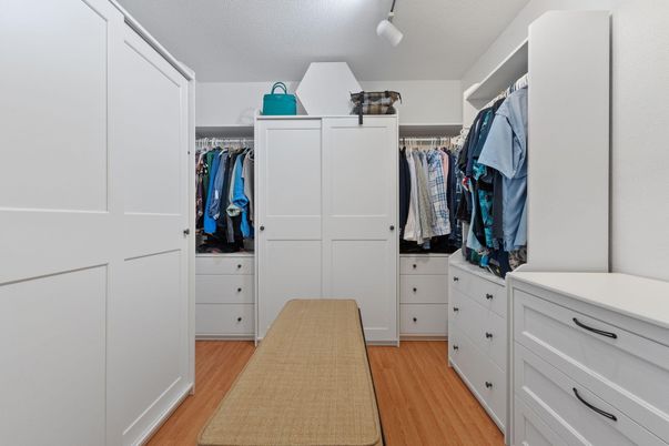 Interior, Walk-in Closets, Wood Texture Flooring