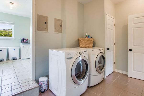 Interior, Washer