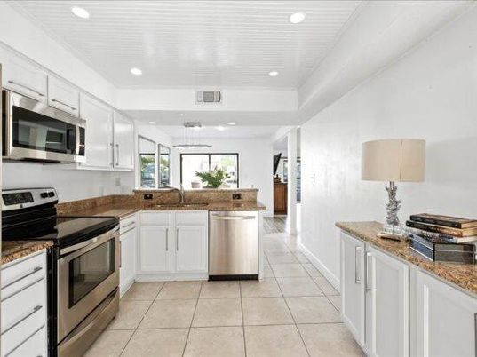 Interior, Kitchen, Pendant Lights, Recessed Lighting, Stainless Steel Appliances