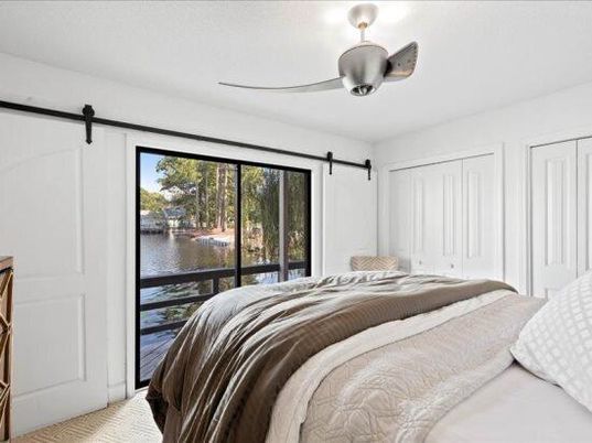 Bedroom, Interior, Water