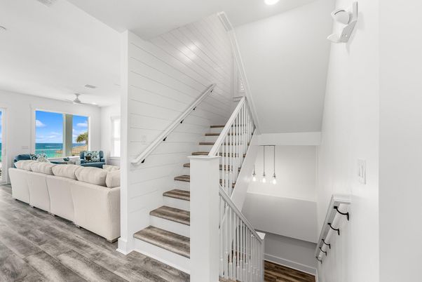 Interior, Living room, Recessed Lighting, Water, Wood Texture Flooring