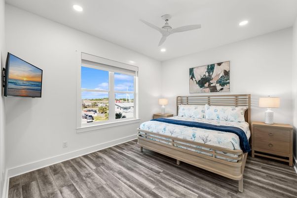 Bedroom, Interior, Recessed Lighting, Water, Wood Texture Flooring