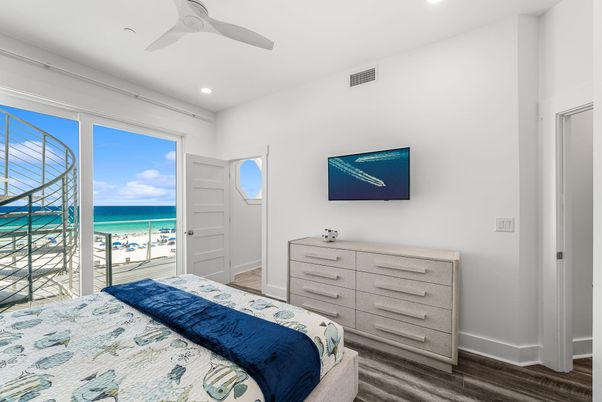 Bedroom, Interior, Recessed Lighting, Water, Wood Texture Flooring