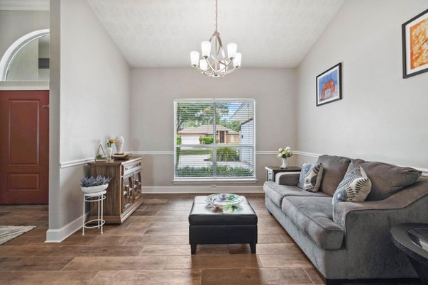 Chandelier, Interior, Living room, Wood Texture Flooring