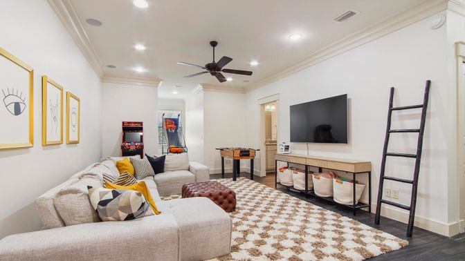 Interior, Living room, Recessed Lighting, Wood Texture Flooring