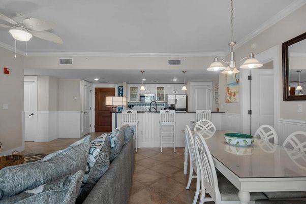 Dining room, Interior, Kitchen, Living room, Pendant Lights, Recessed Lighting