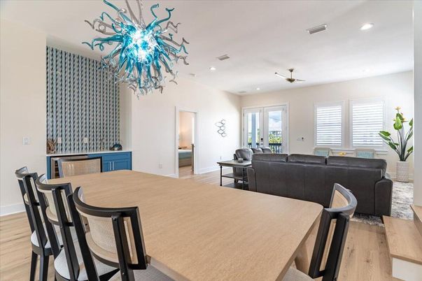 Chandelier, Dining room, Interior, Living room, Recessed Lighting, Wood Texture Flooring