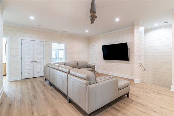 Interior, Living room, Recessed Lighting, Wood Texture Flooring