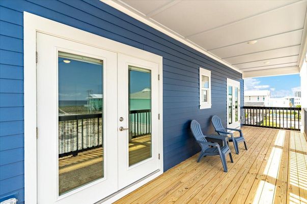 Exterior, Water