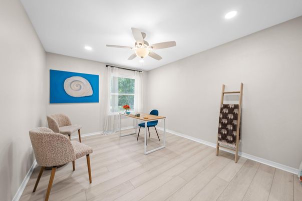Home Office, Interior, Recessed Lighting, Wood Texture Flooring