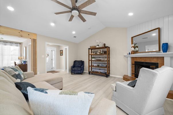 Fireplace, Interior, Living room, Recessed Lighting, Wood Texture Flooring