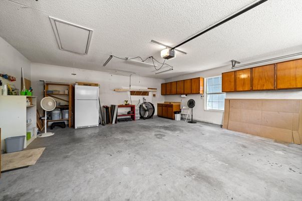 Garage, Interior, Washer