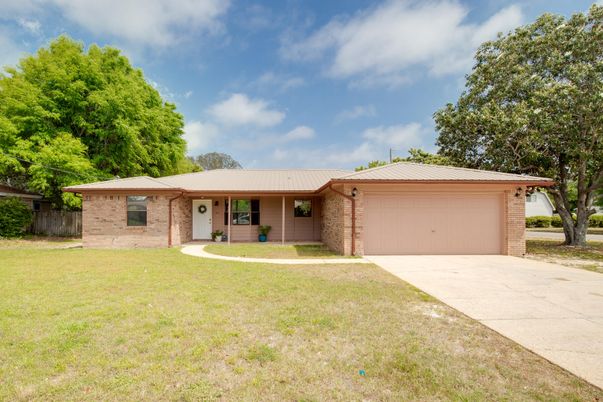 Attached, Backyard, Exterior, Facade, Brick Facade, Ranch