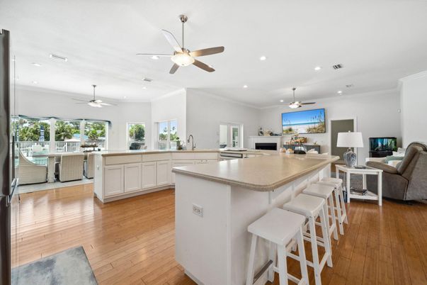 Interior, Kitchen, Living room, Recessed Lighting, Wood Texture Flooring