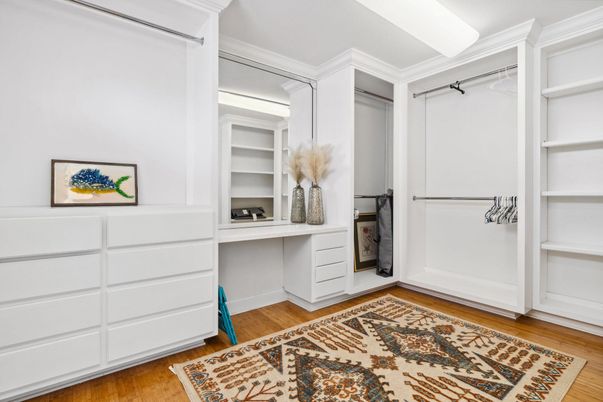 Interior, Walk-in Closets, Wood Texture Flooring