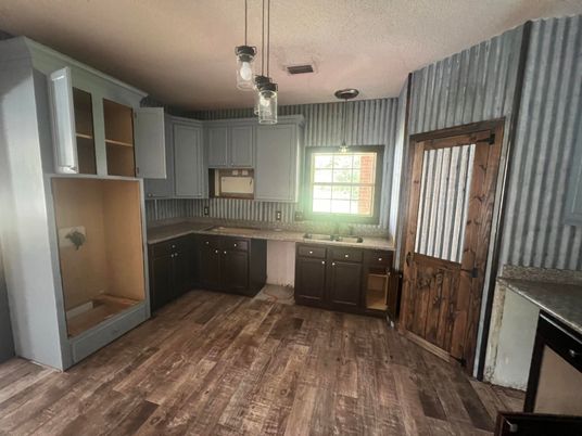 Interior, Kitchen, Pendant Lights, Wood Texture Flooring