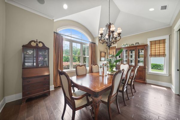 Chandelier, Dining room, Interior, Recessed Lighting, Wood Texture Flooring