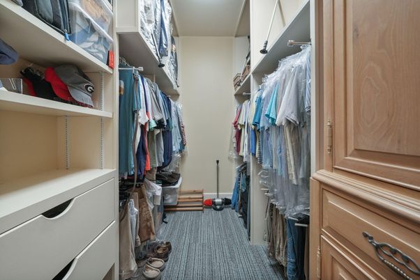 Interior, Walk-in Closets