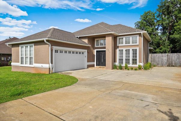 Attached, Backyard, Exterior, Facade, French Provincial