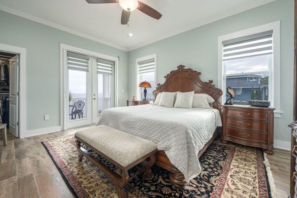 Bedroom, Interior, Water, Wood Texture Flooring