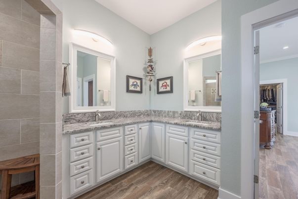 Bathroom, Interior, Recessed Lighting, Wood Texture Flooring